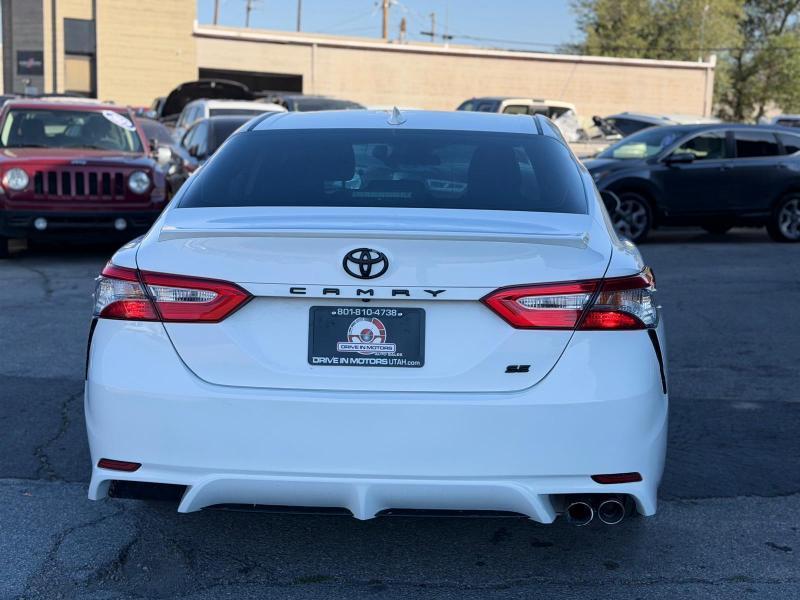 Toyota Camry XLE 2019