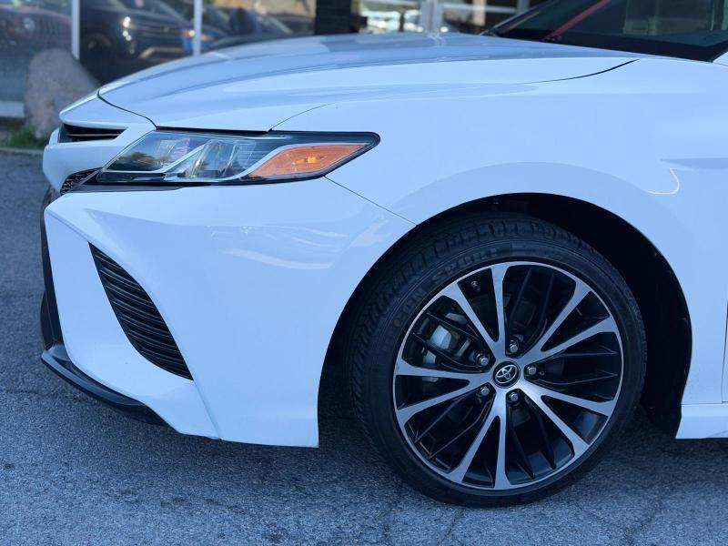 Toyota Camry XLE 2019
