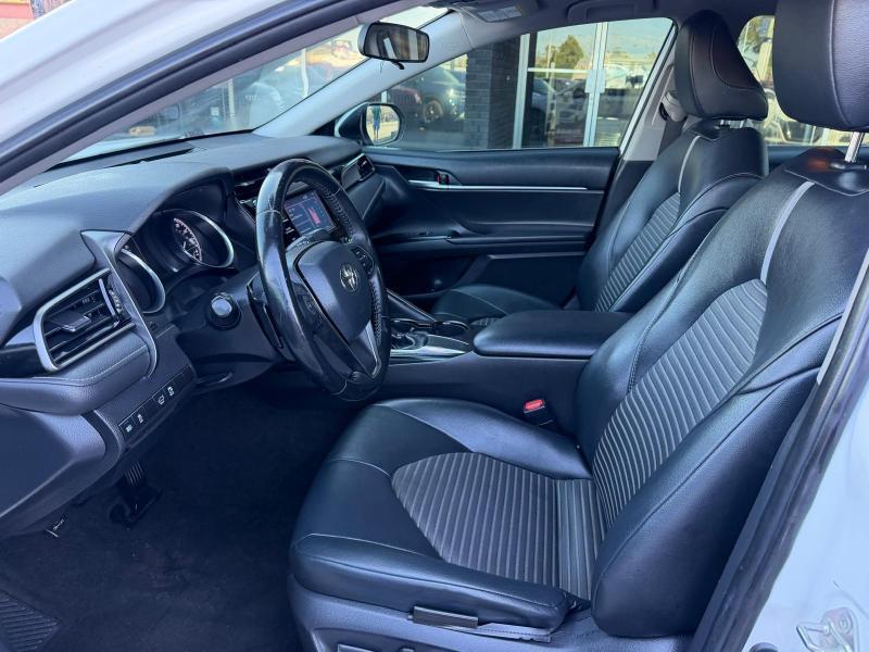 Toyota Camry XLE 2019