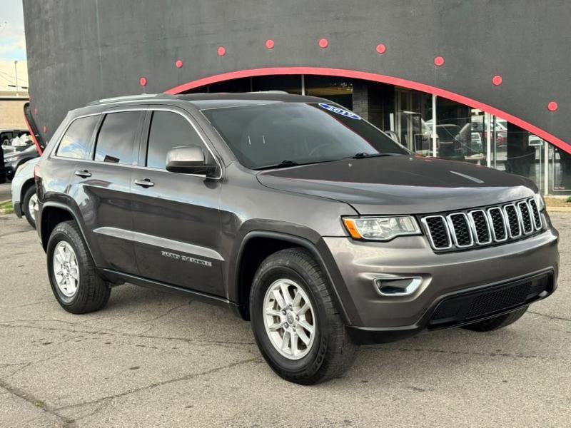 Jeep Grand Cherokee Laredo 4WD 2019