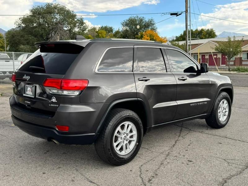 Jeep Grand Cherokee Laredo 4WD 2019
