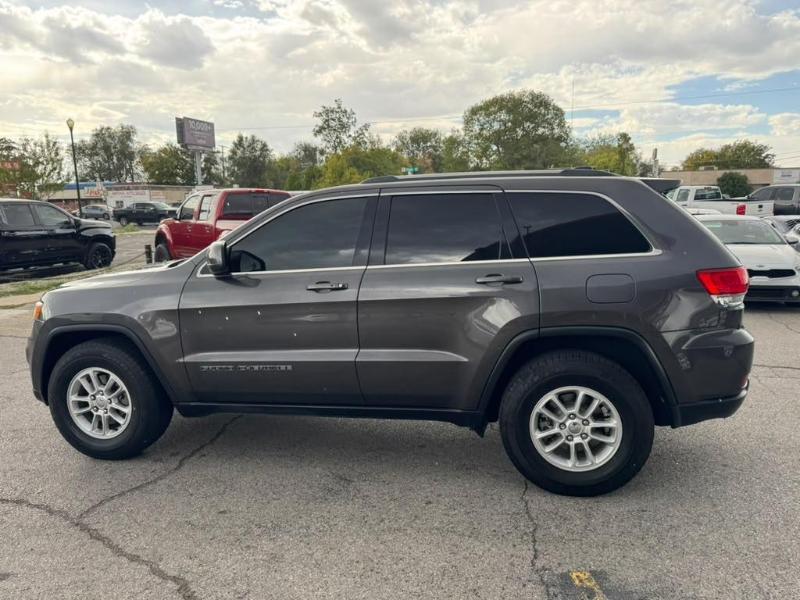 Jeep Grand Cherokee Laredo 4WD 2019