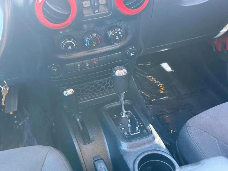 Jeep Wrangler Unlimited Sport 4WD 2015