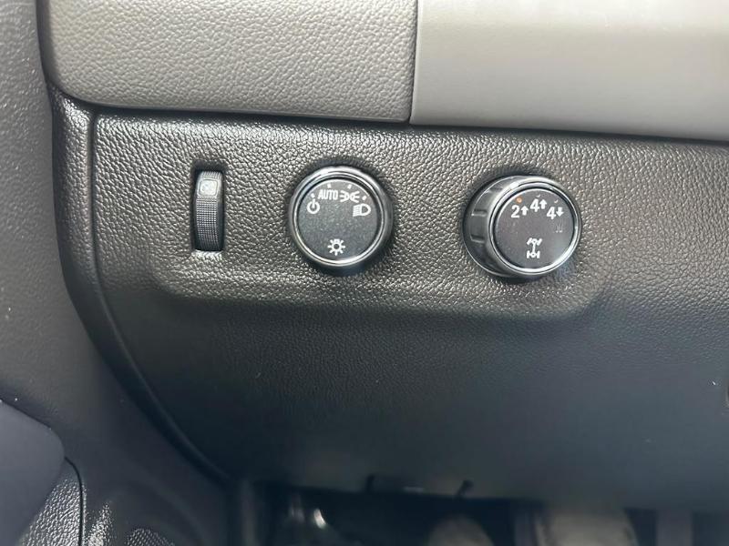 Chevrolet Colorado Work Truck Crew Cab 4WD Short Box 2017