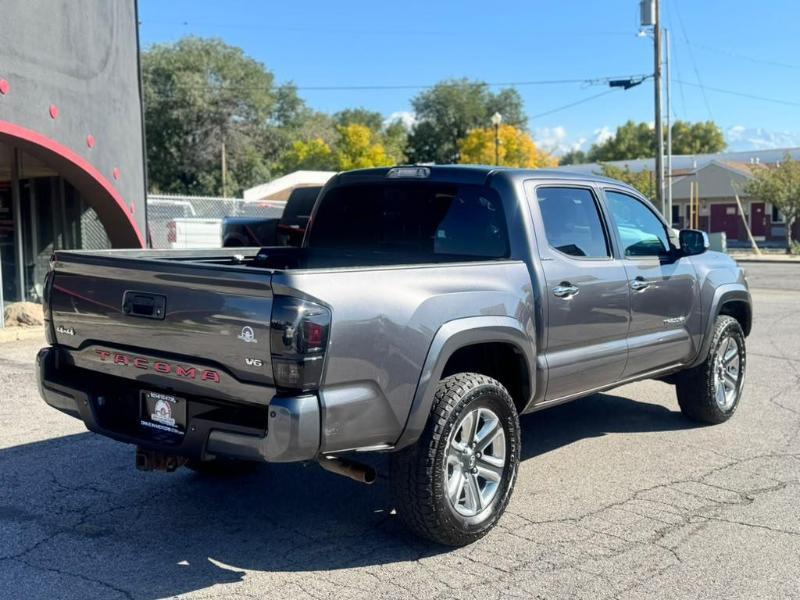 Toyota Tacoma Limited Double Cab V6 6AT 4WD 2017