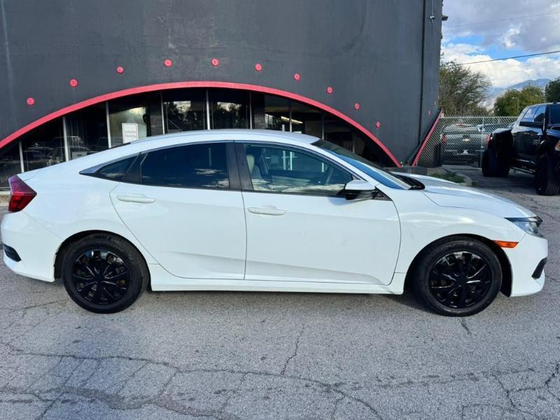 Honda Civic LX Sedan CVT 2017