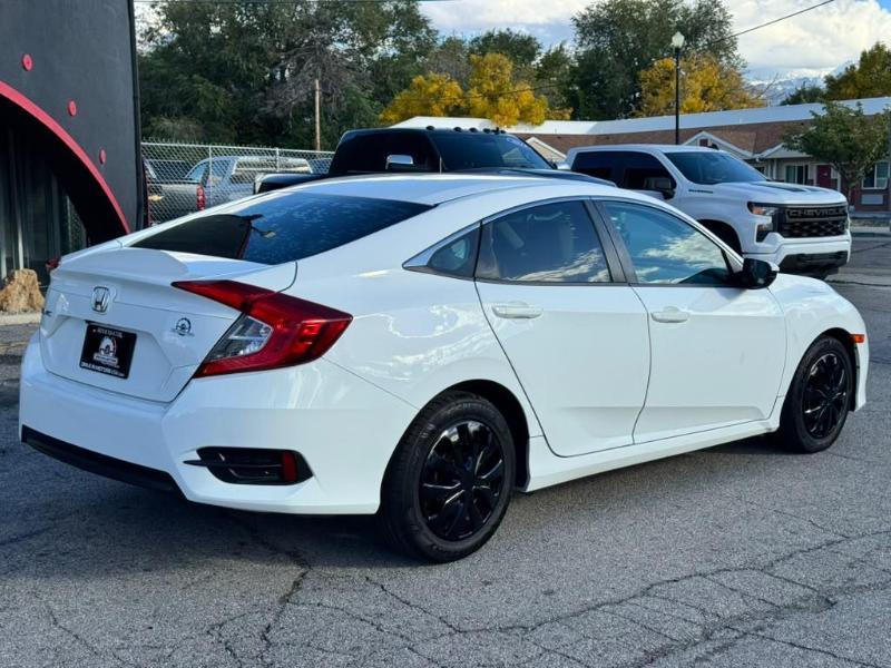 Honda Civic LX Sedan CVT 2017