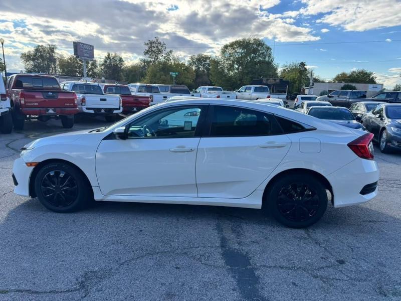 Honda Civic LX Sedan CVT 2017