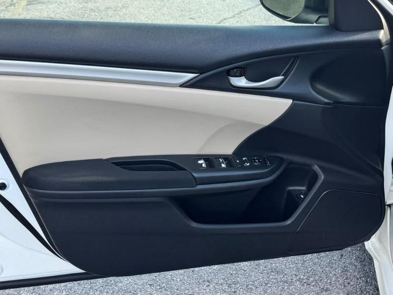 Honda Civic LX Sedan CVT 2017