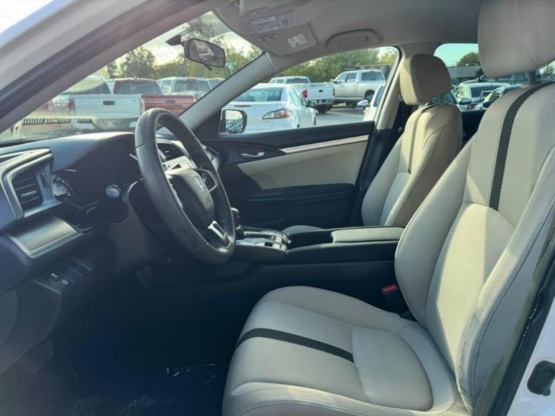 Honda Civic LX Sedan CVT 2017