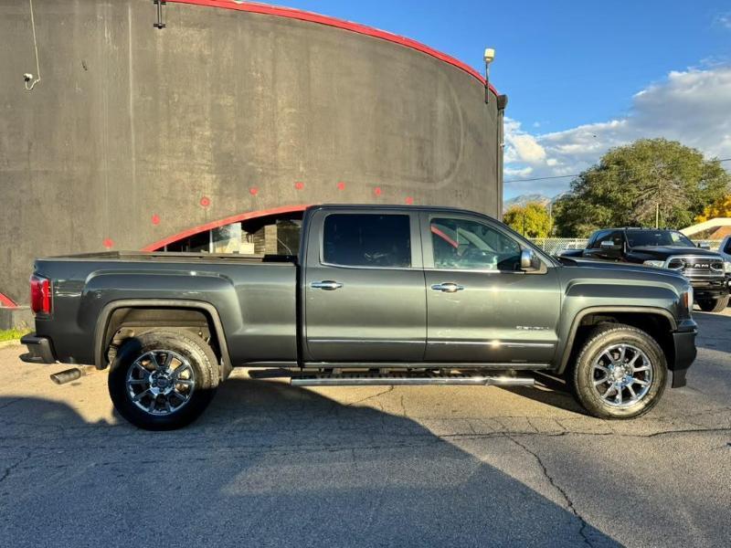 GMC Sierra 1500 Denali Crew Cab Short Box 4WD 2017