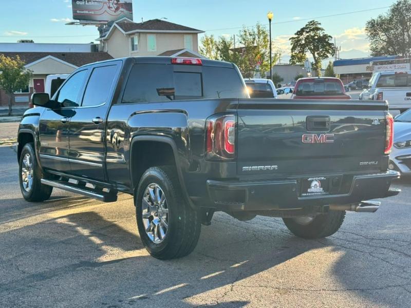 GMC Sierra 1500 Denali Crew Cab Short Box 4WD 2017