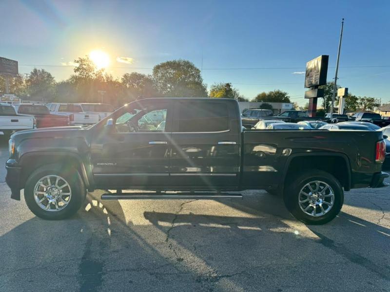 GMC Sierra 1500 Denali Crew Cab Short Box 4WD 2017