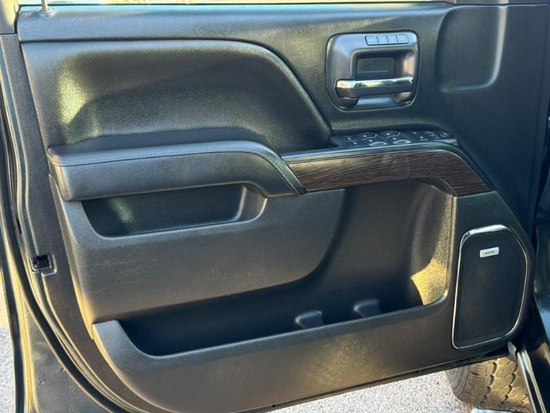GMC Sierra 1500 Denali Crew Cab Short Box 4WD 2017