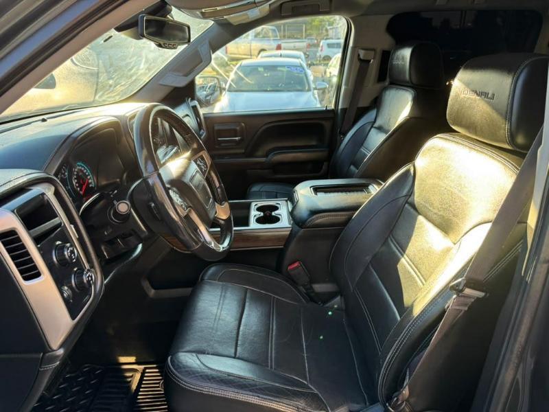 GMC Sierra 1500 Denali Crew Cab Short Box 4WD 2017