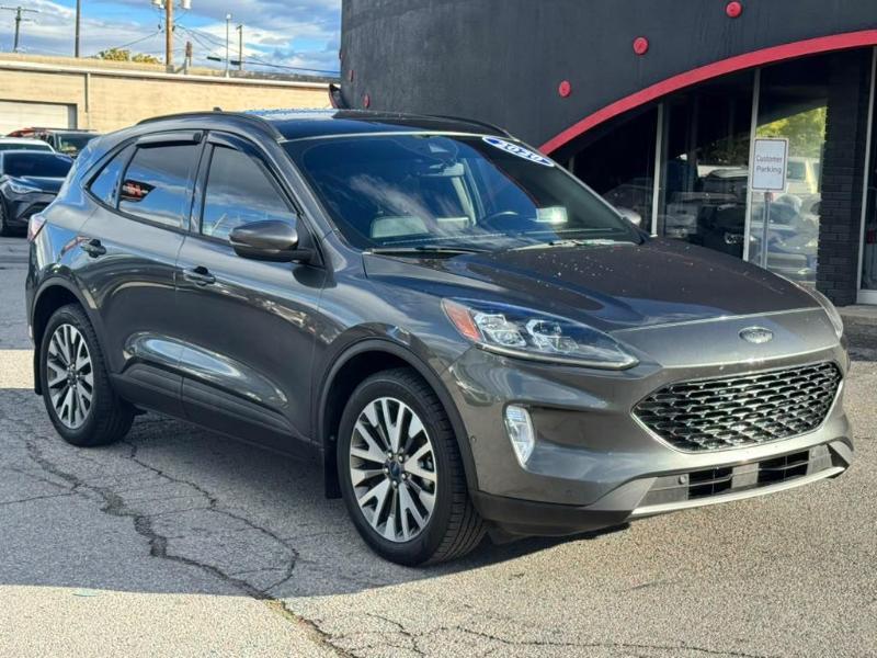 Ford Escape Titanium 4WD 2020
