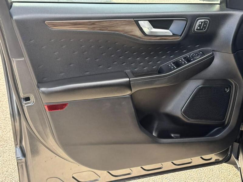 Ford Escape Titanium 4WD 2020