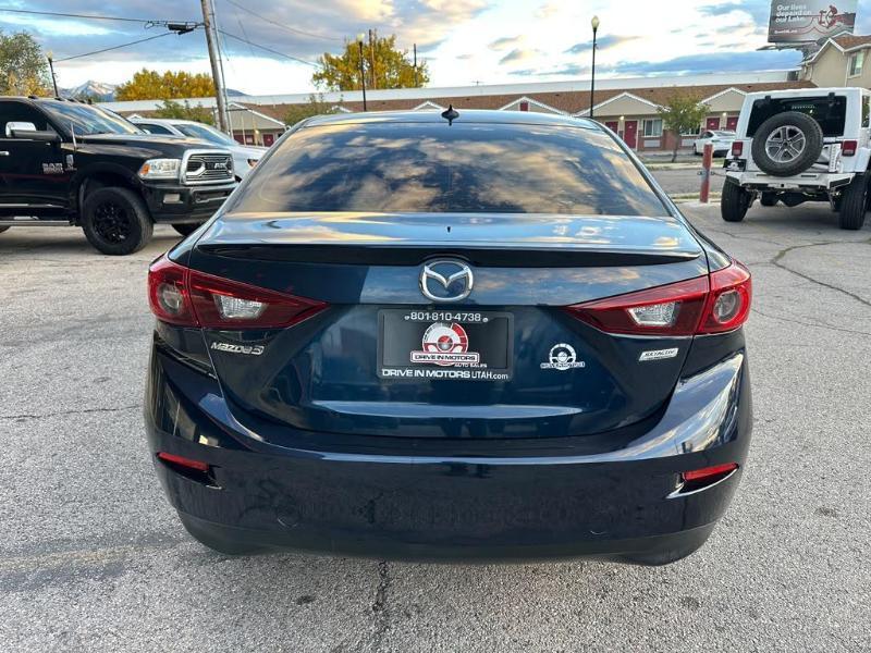 Mazda MAZDA3 s Touring AT 4-Door 2018