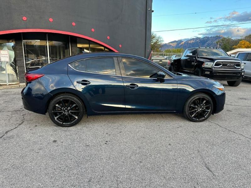Mazda MAZDA3 s Touring AT 4-Door 2018