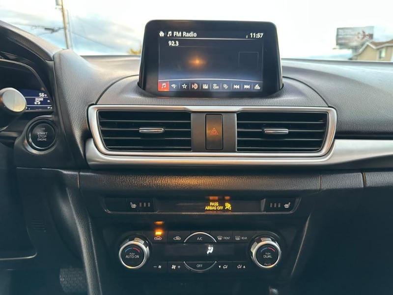 Mazda MAZDA3 s Touring AT 4-Door 2018