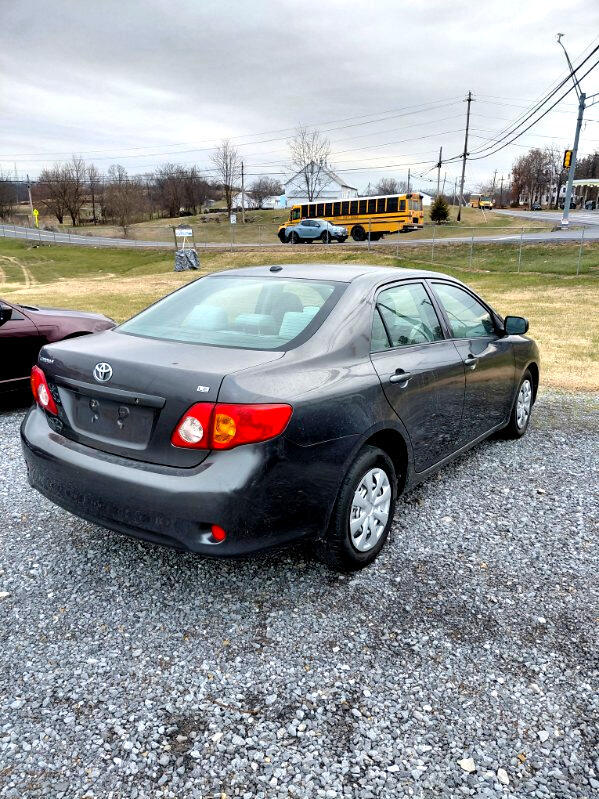 Toyota Corolla Base 4-Speed AT 2009