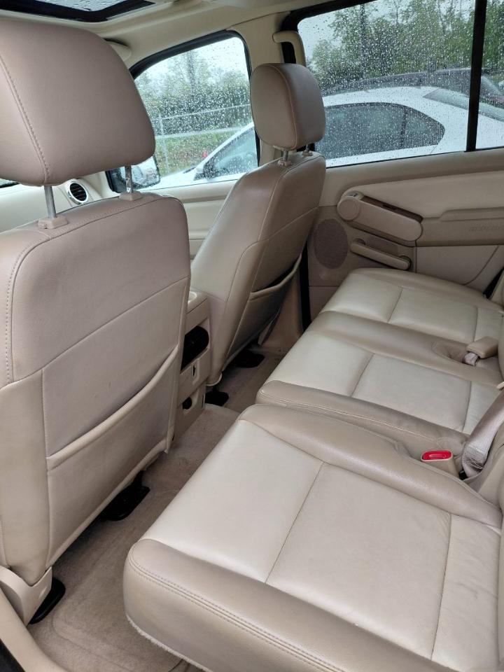 Ford Explorer Eddie Bauer 4.6L 2WD 2006