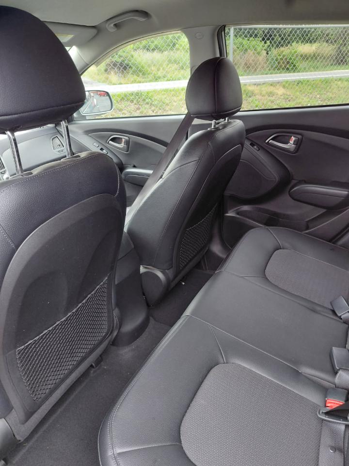 Hyundai Tucson Limited Auto AWD 2011