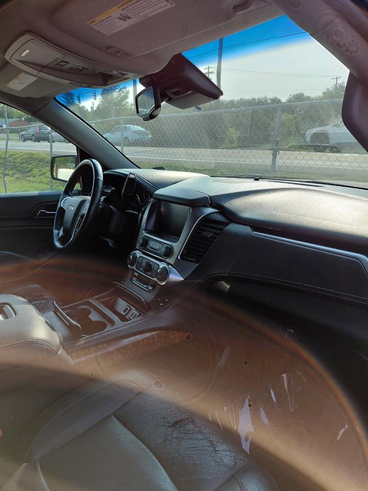 Chevrolet Suburban Premier 4WD 2017