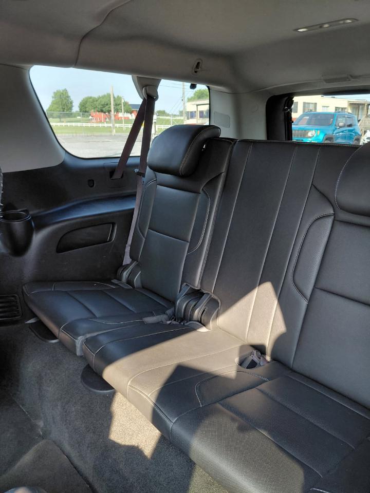 Chevrolet Suburban Premier 4WD 2017