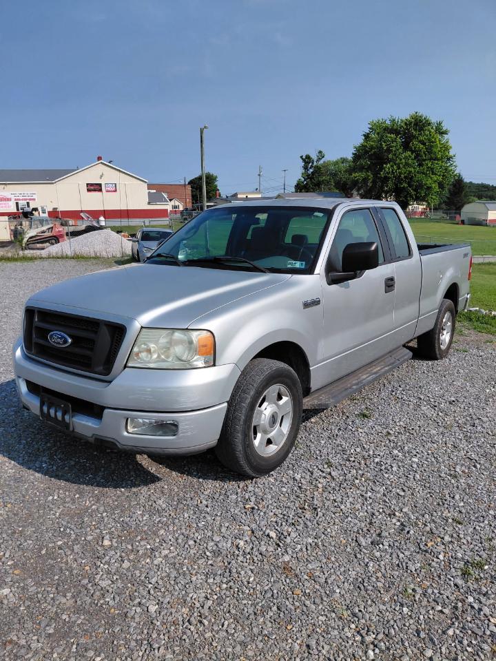 Ford F-150 Lariat SuperCab 5.5-ft Box 2WD 2004