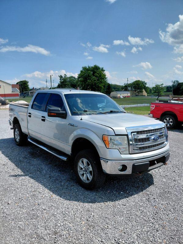 Ford F-150 XL SuperCrew 5.5-ft. Bed 4WD 2013