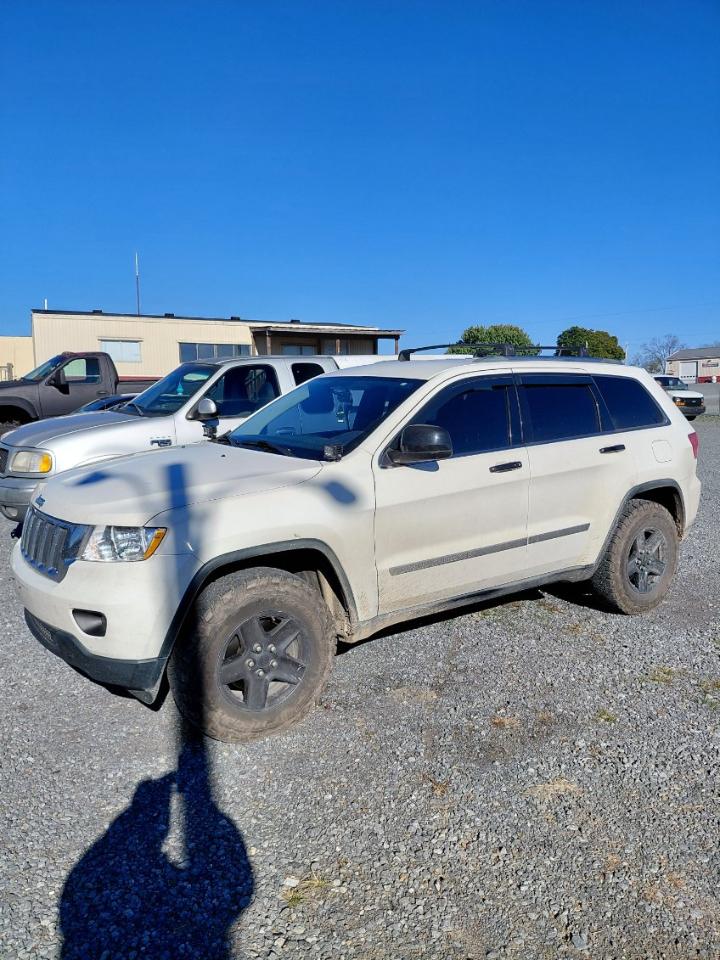 Jeep Grand Cherokee Laredo 4WD 2011