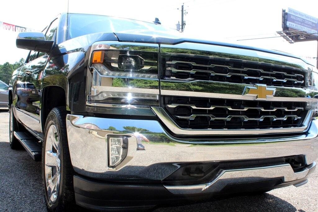 2018 Chevrolet Silverado 1500 LTZ photo 2