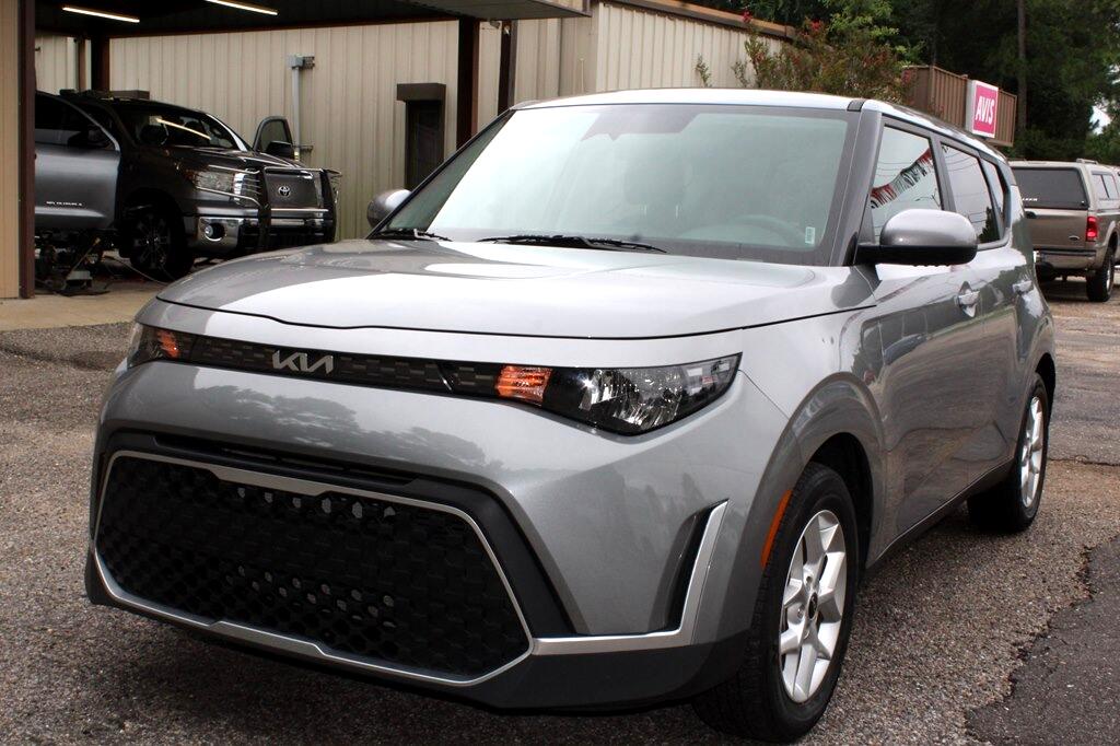 2024 Kia Soul LX photo 6