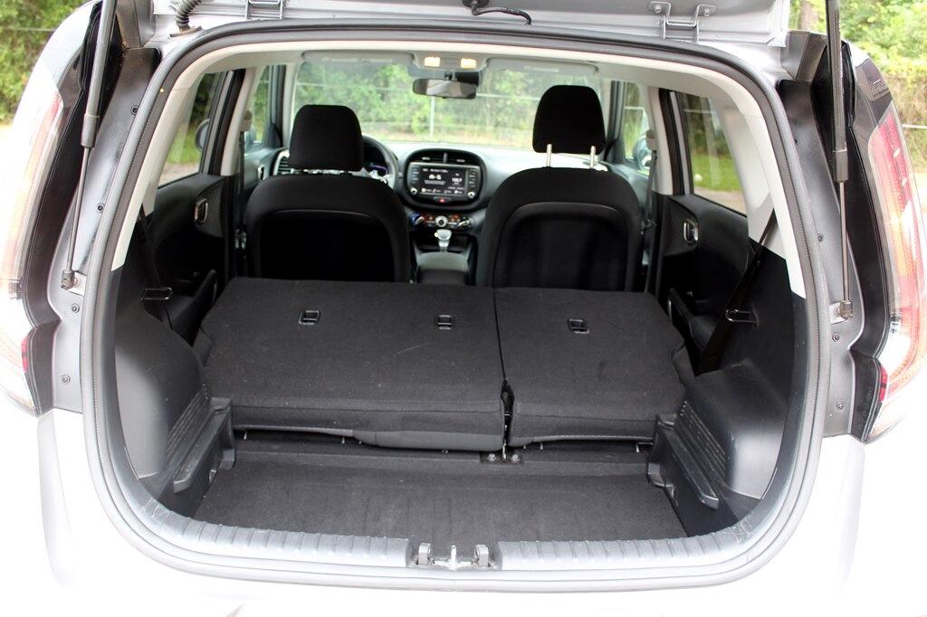 2024 Kia Soul LX photo 18