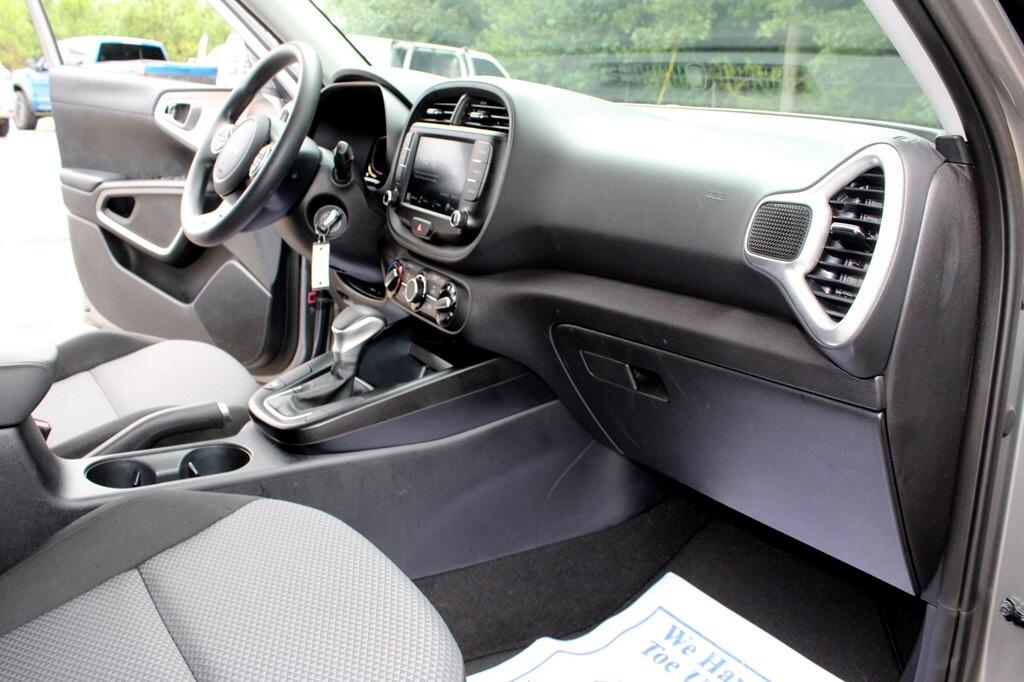 2024 Kia Soul LX photo 26