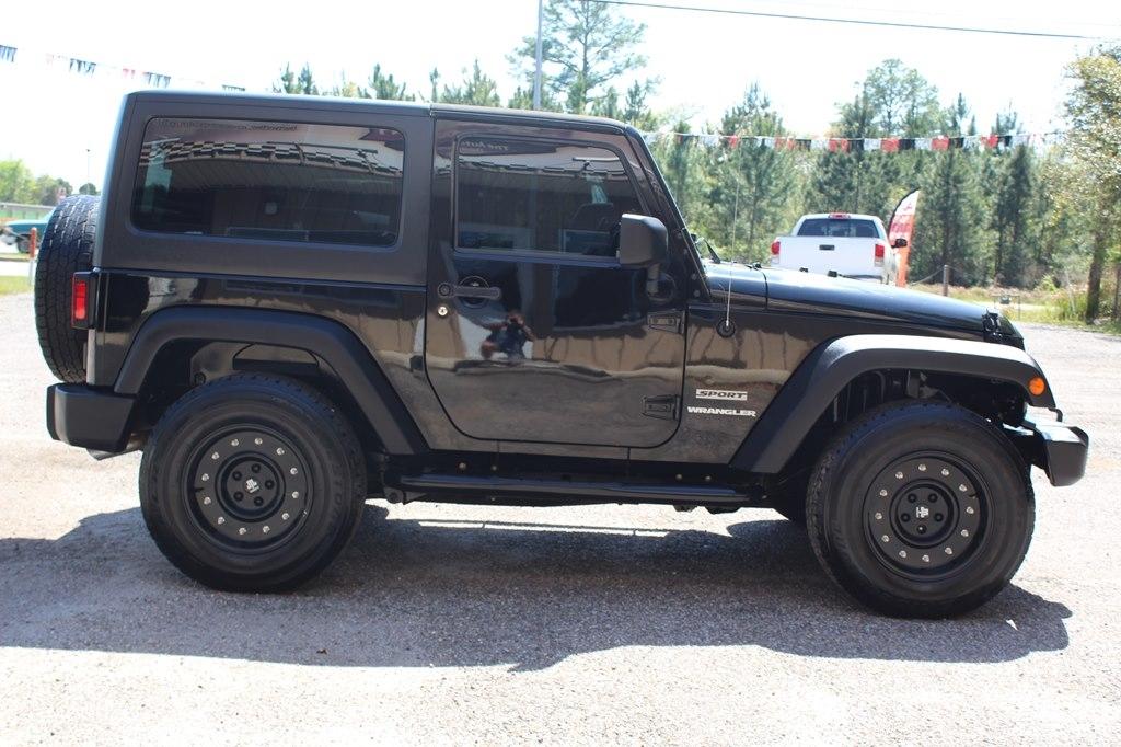 Jeep Wrangler 4WD 2dr Sport 2016