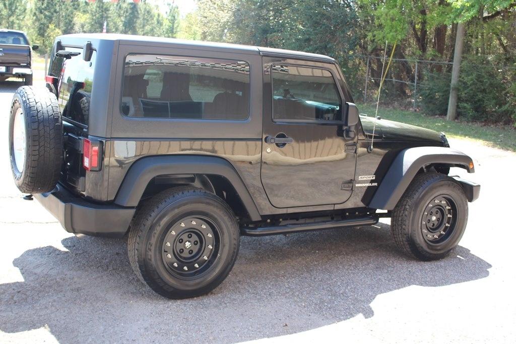 Jeep Wrangler 4WD 2dr Sport 2016