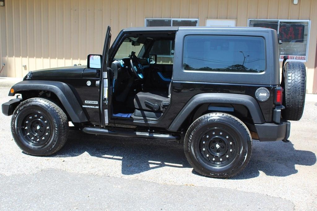 Jeep Wrangler 4WD 2dr Sport 2016