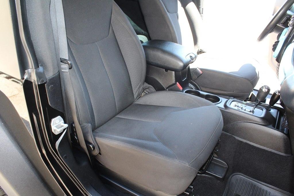 Jeep Wrangler 4WD 2dr Sport 2016