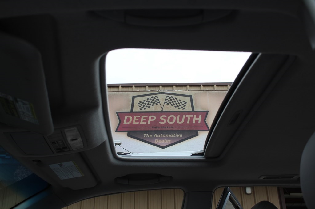 Toyota Highlander FWD 4dr L4 Base (Natl) 2011