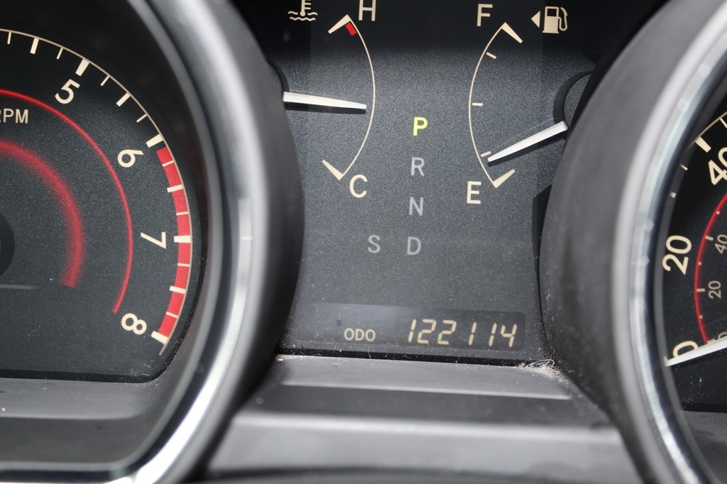 Toyota Highlander FWD 4dr L4 Base (Natl) 2011