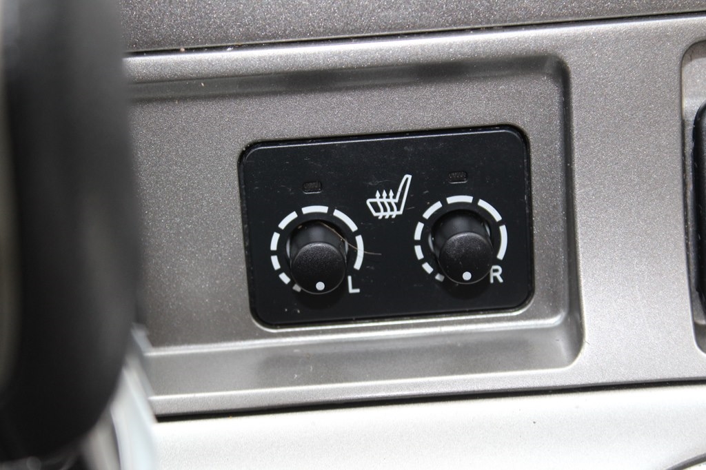 Toyota Highlander FWD 4dr L4 Base (Natl) 2011