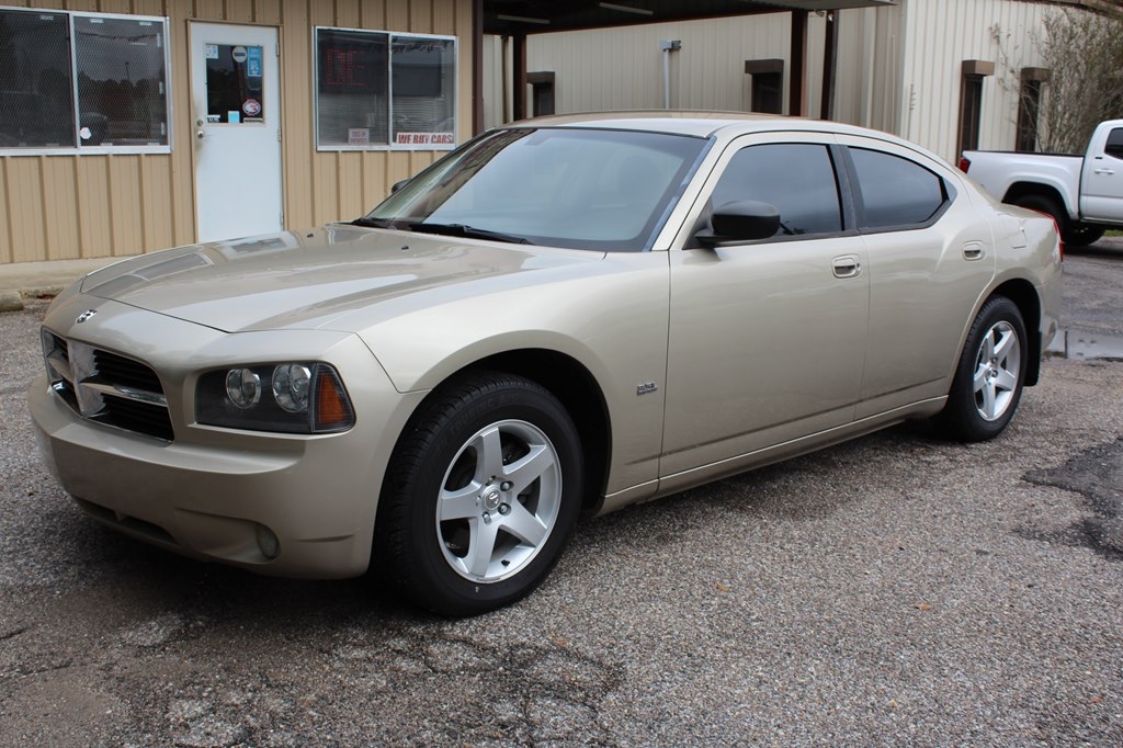 Dodge Charger 4dr Sdn SXT RWD 2009
