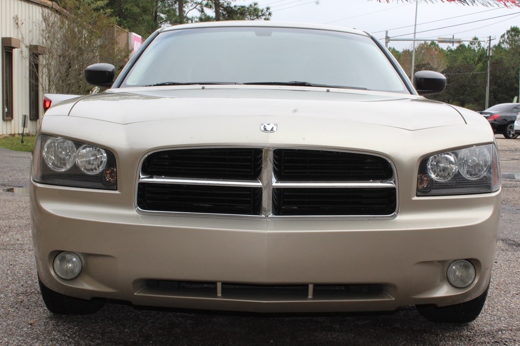 Dodge Charger 4dr Sdn SXT RWD 2009