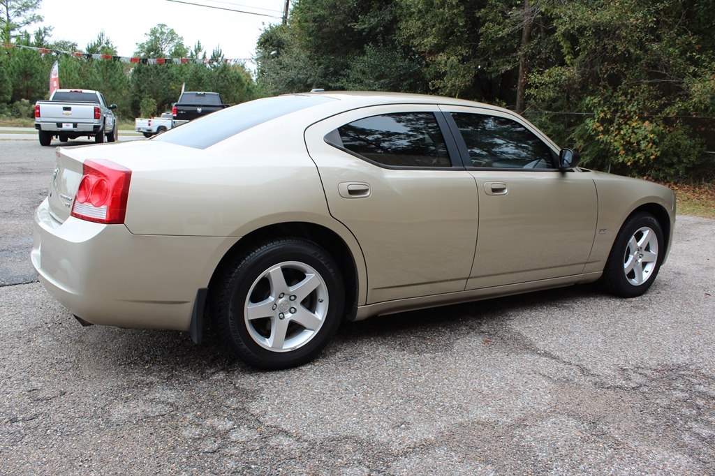 Dodge Charger 4dr Sdn SXT RWD 2009