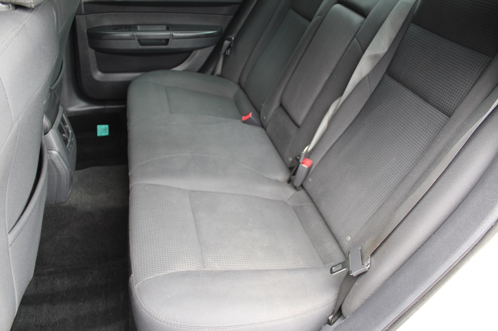 Dodge Charger 4dr Sdn SXT RWD 2009