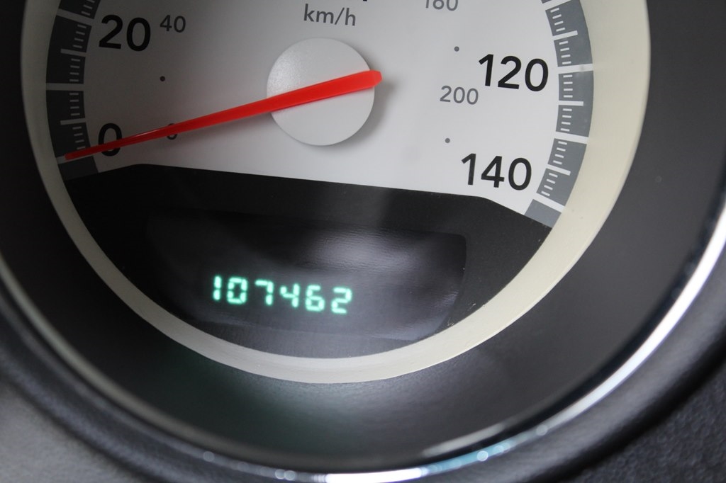 Dodge Charger 4dr Sdn SXT RWD 2009