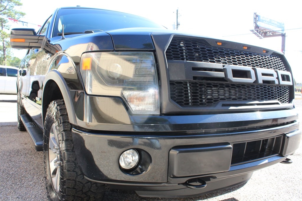 Ford F-150 4WD SuperCrew 145" King Ranch 2014