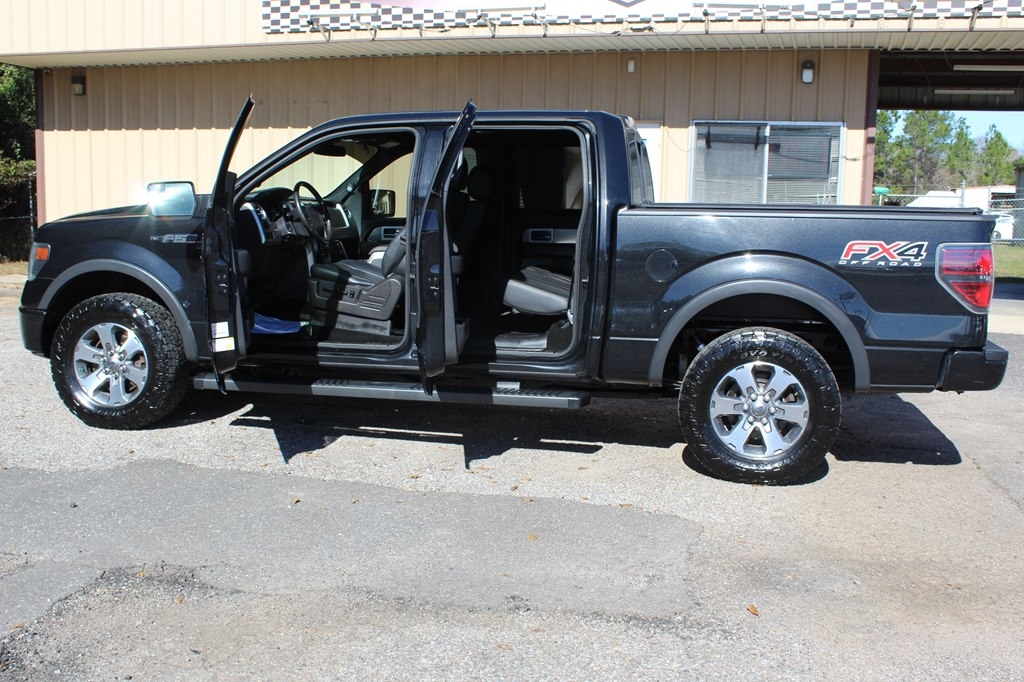 Ford F-150 4WD SuperCrew 145" King Ranch 2014